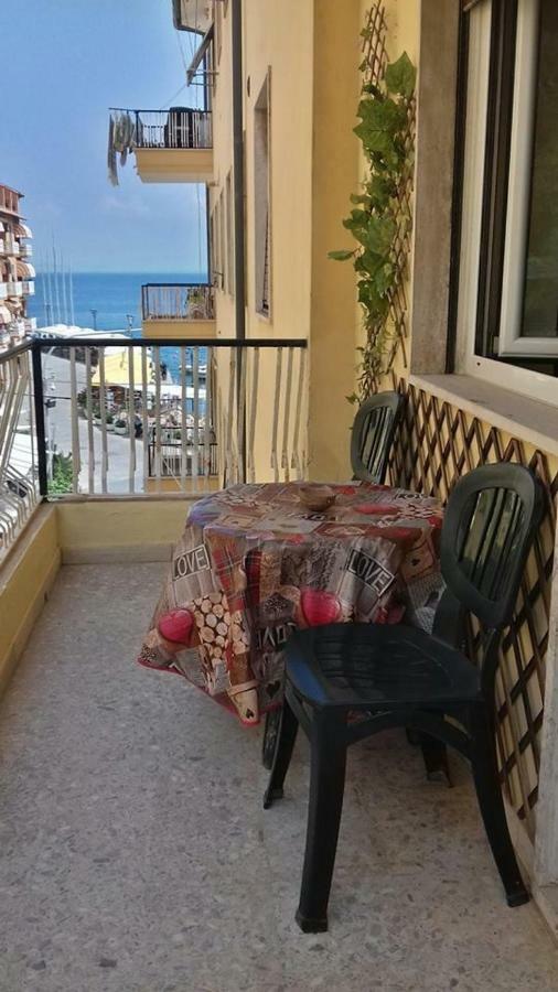 圣托斯特凡诺港Ampio Monolocale Con Balcone Fronte Mare别墅 外观 照片
