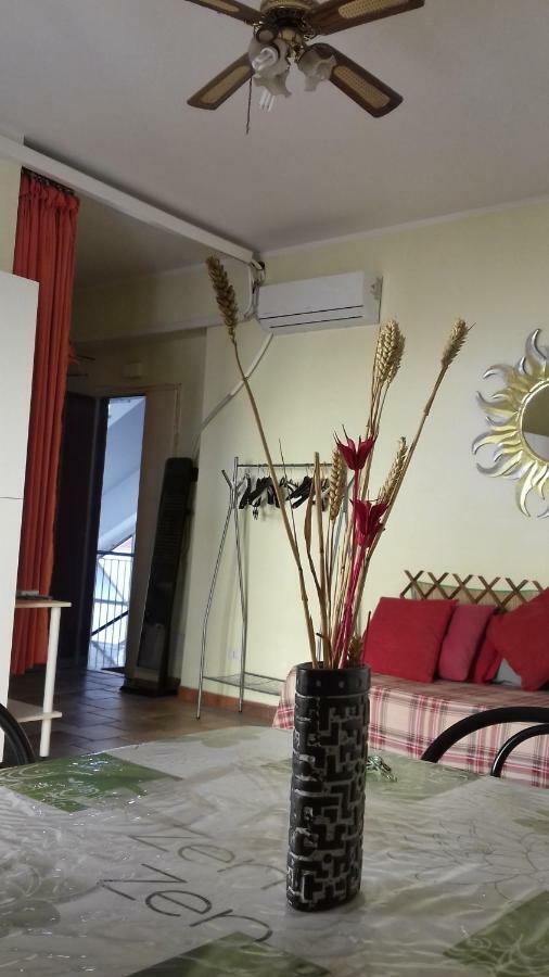 圣托斯特凡诺港Ampio Monolocale Con Balcone Fronte Mare别墅 外观 照片